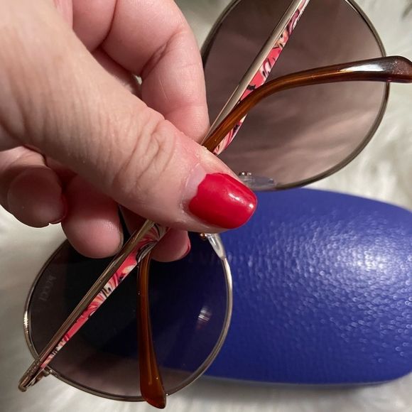 Emilio Pucci Butterfly Sunglasses - Picture 10 of 13